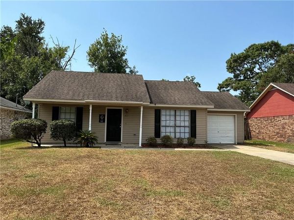 421 PORTSMOUTH Drive , Slidell, LA 70460