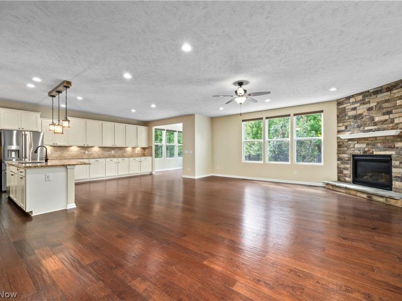 19126 Ledgestone Drive, Strongsville, OH 44149 Photo 5