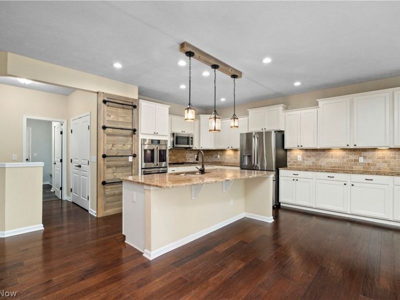 19126 Ledgestone Drive, Strongsville, OH 44149 Photo 9
