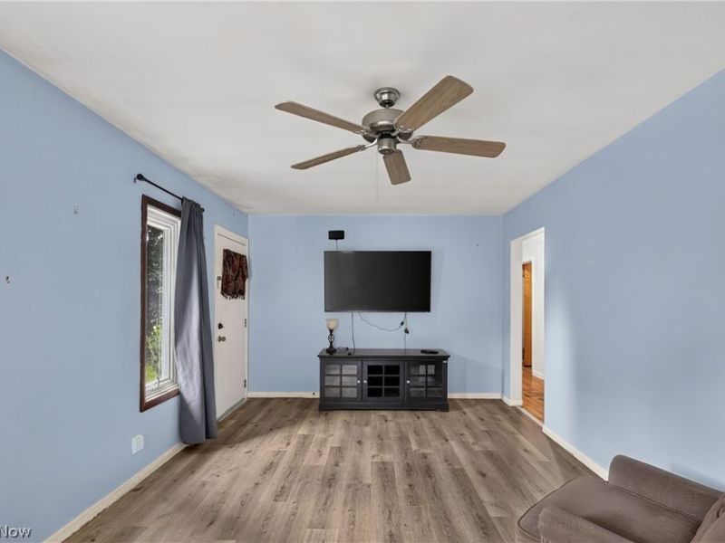 4345 Stoneybrook Drive SE, Warren, OH 44484 Photo 5