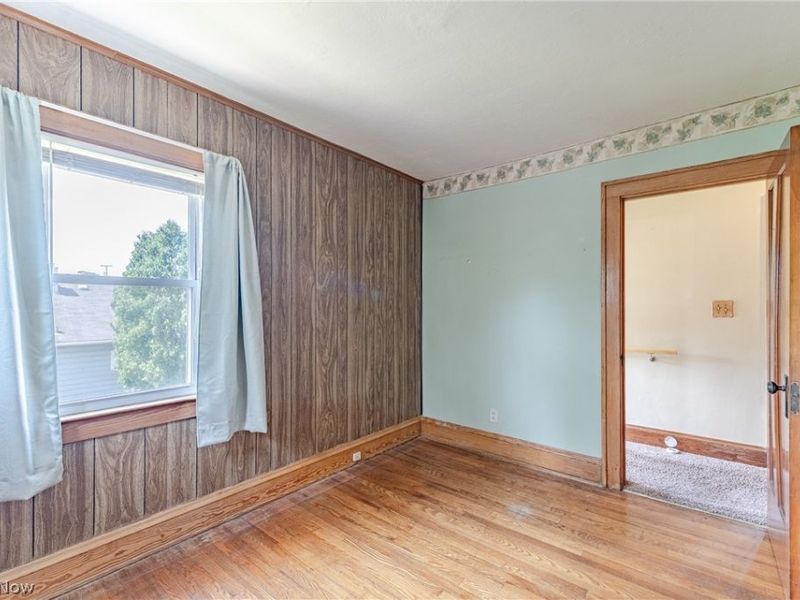 4421 Burger Avenue, Cleveland, OH 44109 Photo 16