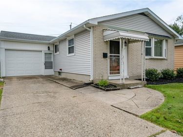 127 Madaline Lane, Depew, NY 14043
