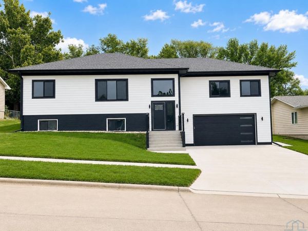 4720 Tyler st, Sioux City, IA 51108