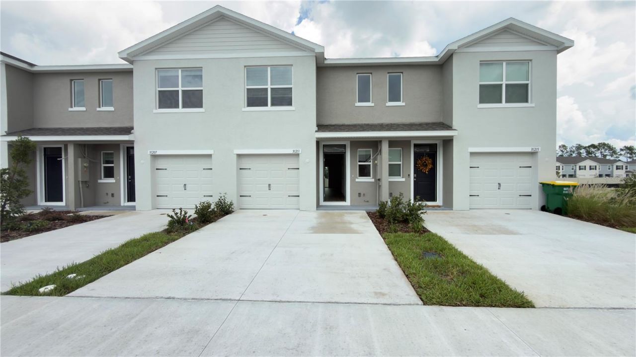 31211 Midnight Sun Way, Wesley Chapel, FL 33545 Main Photo