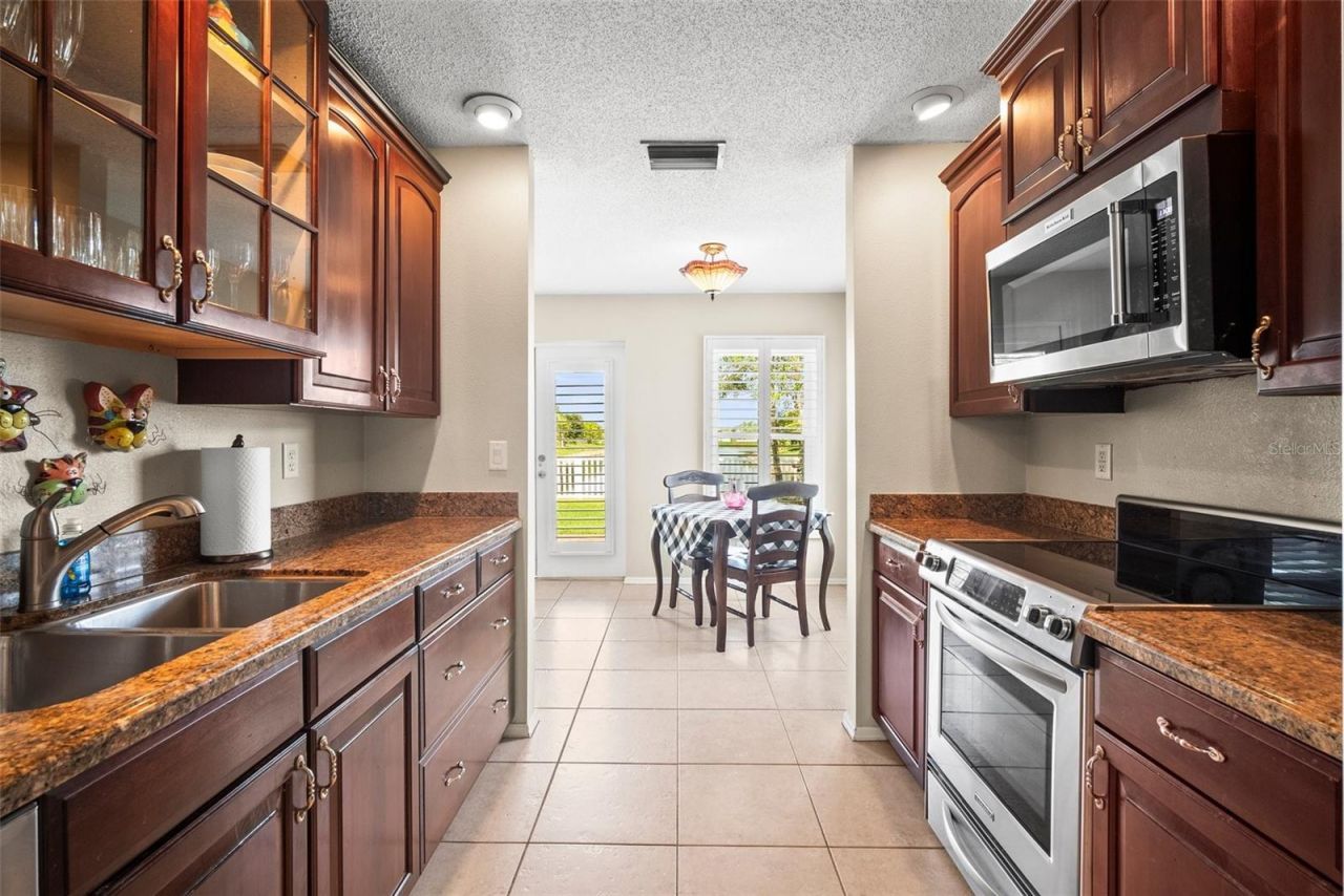 4194 Banbury Circle , Parrish, FL 34219 Photo