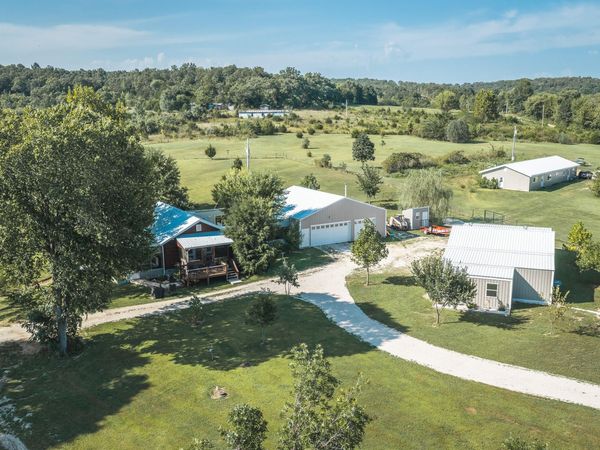 81 Meadowlark Road , Brumley, MO 65017
