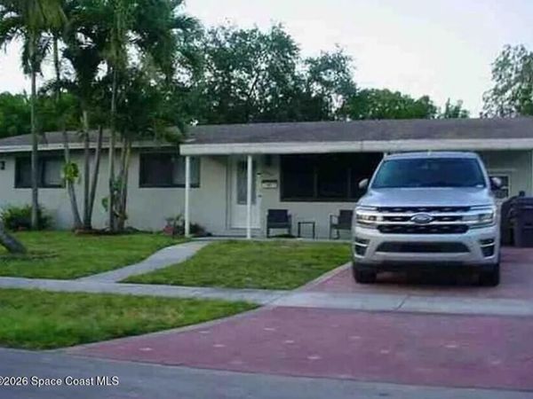 6472 Lincoln Street , Hollywood, FL 33021