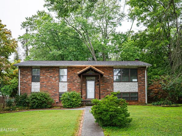 1217 April Drive, Knoxville, TN 37919