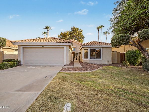 9751 W MCRAE Way, Peoria, AZ 85382