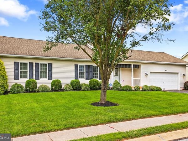 70 KEVIN DRIVE, NEW OXFORD, PA 17350