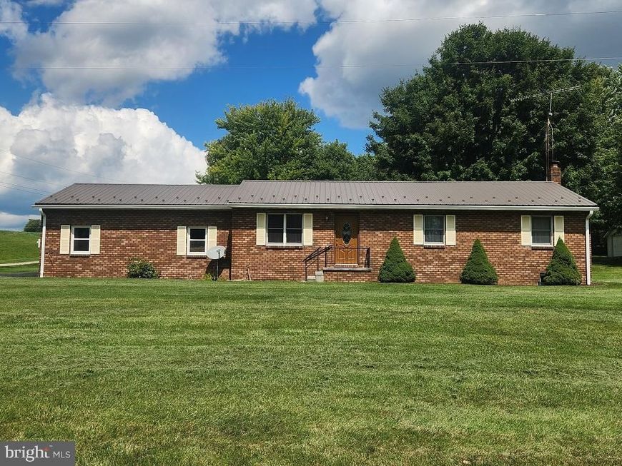 72 High Rock Road W, Hanover, PA 17331 Main Photo