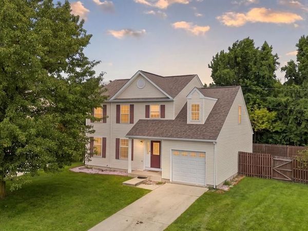 10 BASTILLE LOOP, NEWARK, DE 19702
