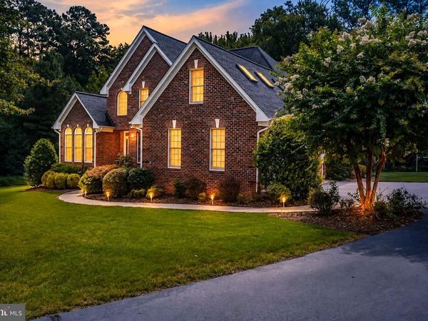 216 ROSEMARY COURT , TAPPAHANNOCK, VA 22560