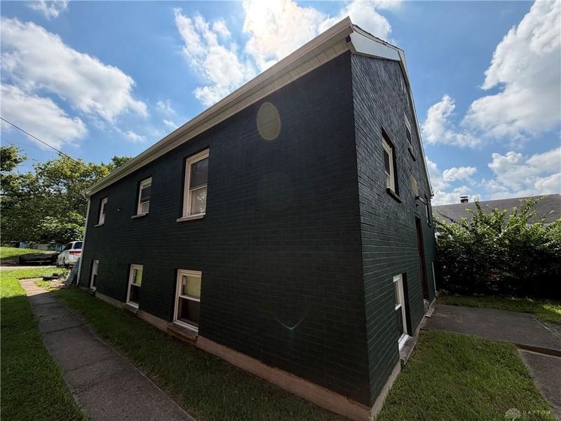 2616 N Gettysburg Avenue, Dayton, OH 45406 Photo 2