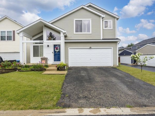 1739 Hickory Park Lane , Aurora, IL 60504