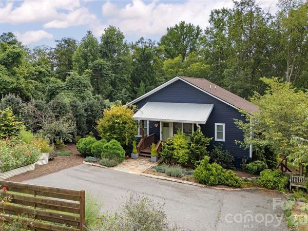 12 Twig Lane, Asheville, NC 28803