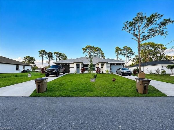 5352/5354 30th ST SW, LEHIGH ACRES, FL 33973