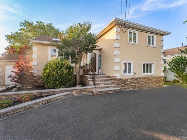 4 Brafmans Road , Inwood, NY 11096