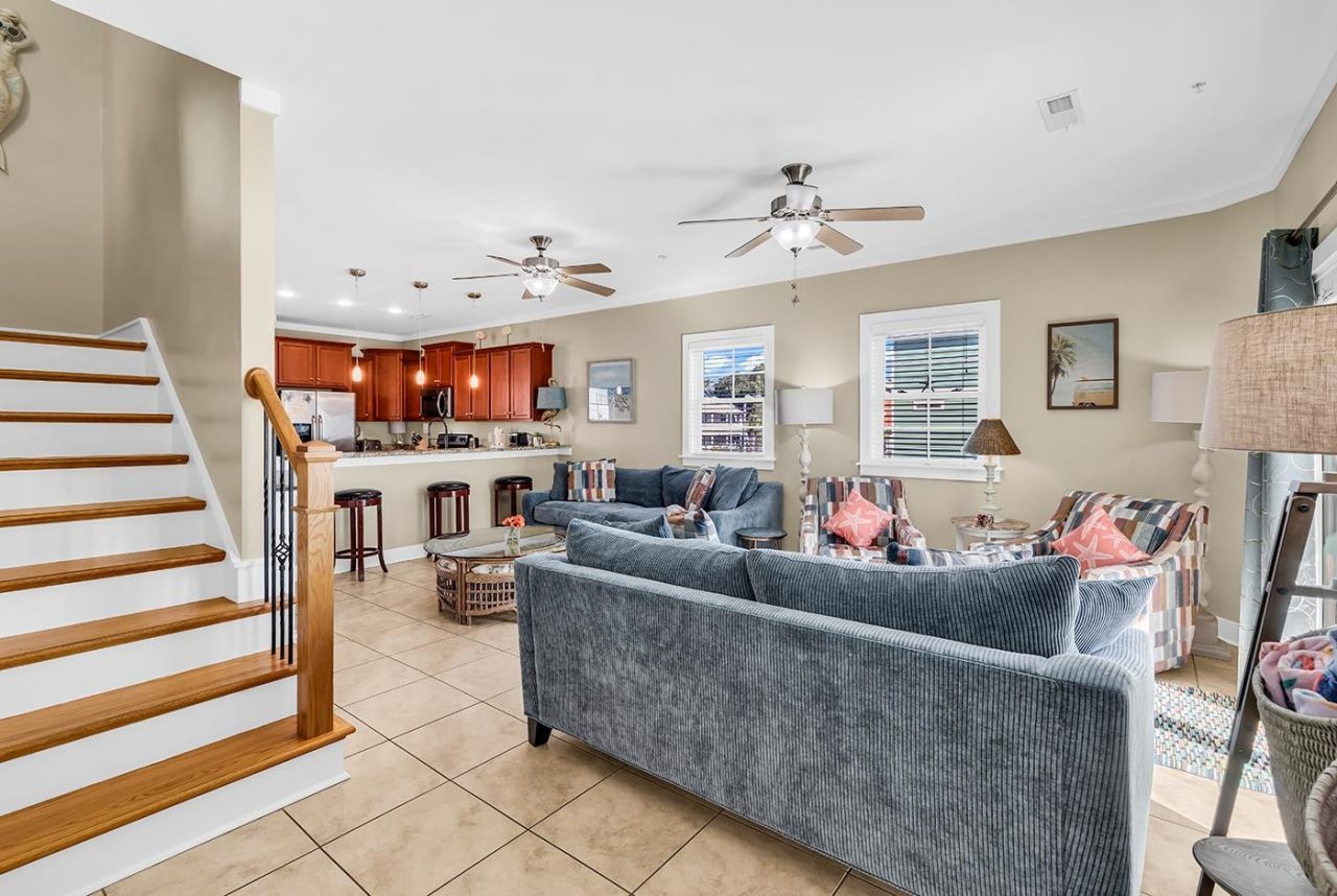 2700 Kashton Dr. Photo 6