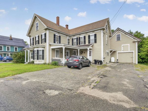 33 School Street, Hillsborough, NH 03244