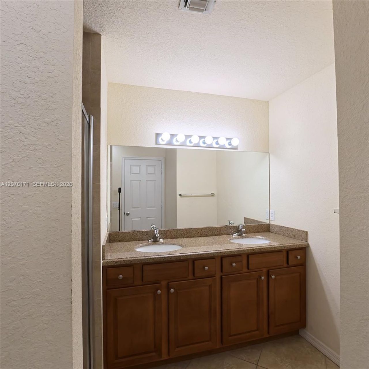 1000 Palm Trl , Unit 8, Delray Beach, FL 33483 Photo