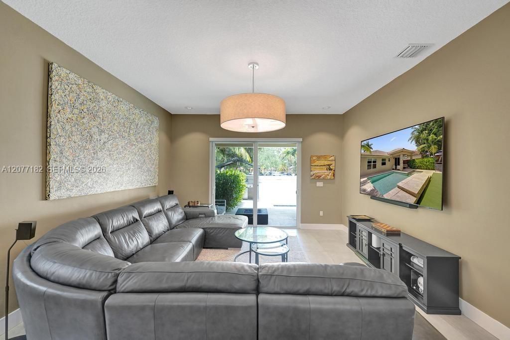 13993 N Cypress Cove Cir , Davie, FL 33325 Photo