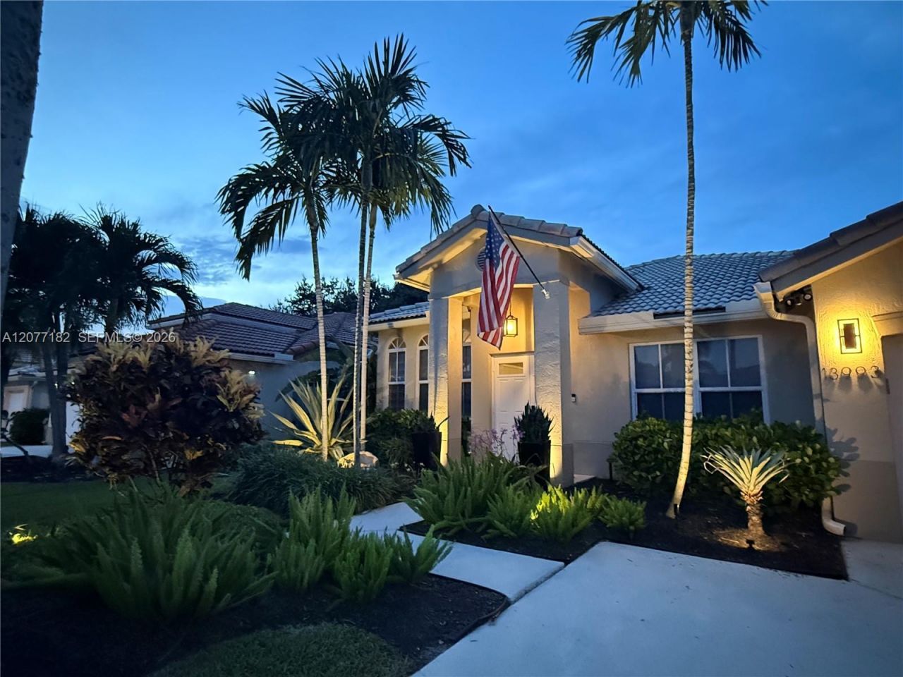 13993 N Cypress Cove Cir , Davie, FL 33325 Photo