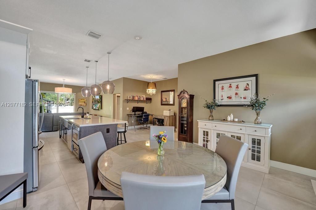13993 N Cypress Cove Cir , Davie, FL 33325 Photo