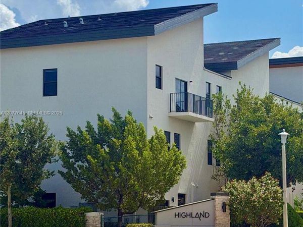 10455 NW 82nd St , Unit 10, Doral, FL 33178