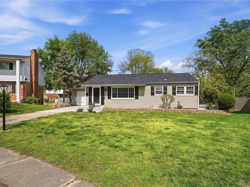 723 Adria Court, Middletown, OH 45044 Photo 2