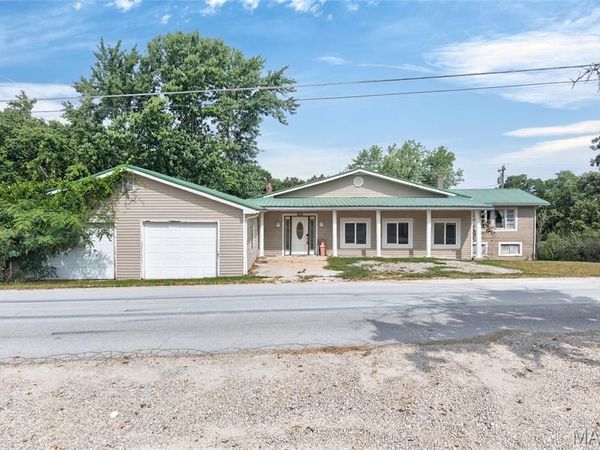 15905 Hardin Lane, St Robert, MO 65584