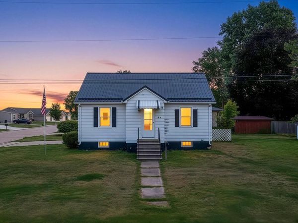 318 HALL AVENUE, Oconto, WI 54153