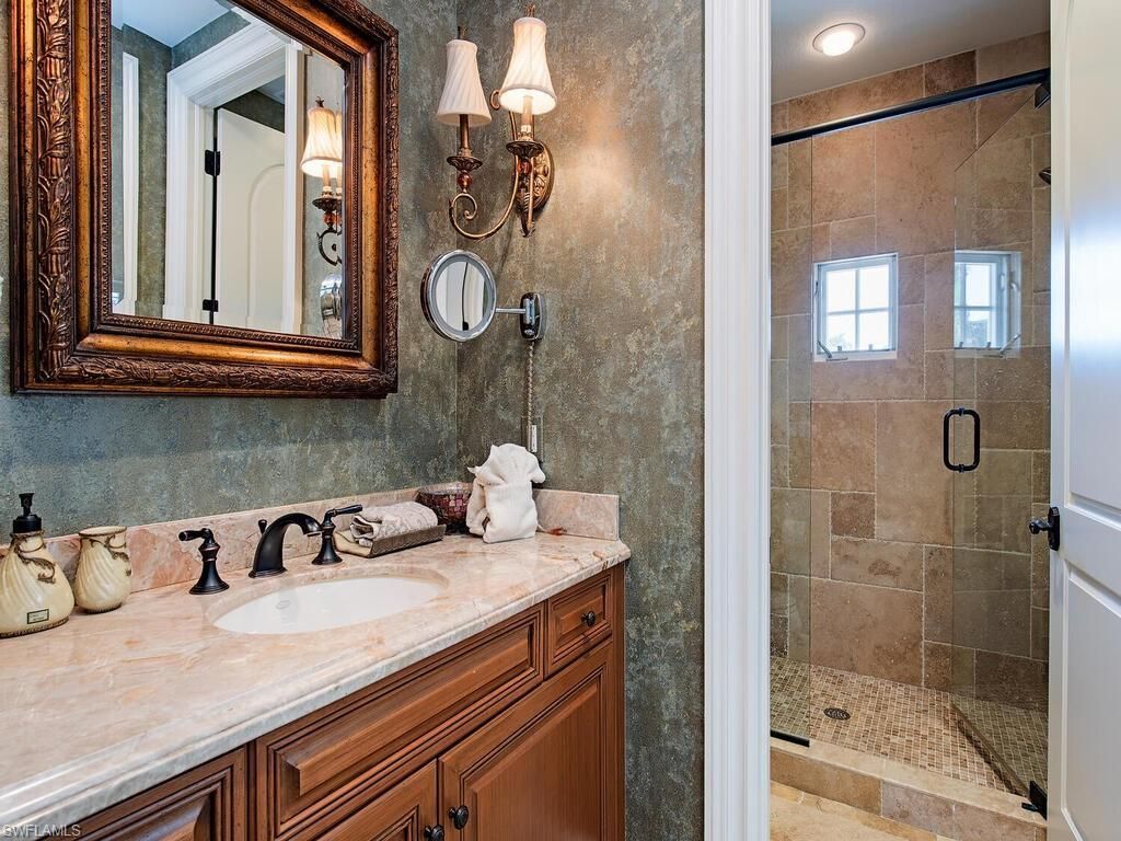 155 20th Ave S, Naples, FL 34102 Photo