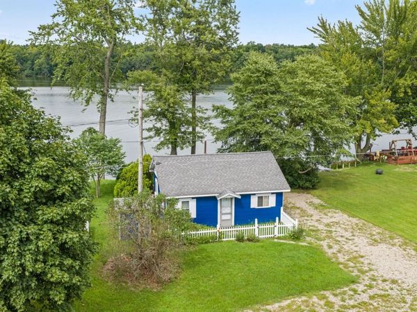 2810 S 390 W., Pleasant Lake, IN 46779