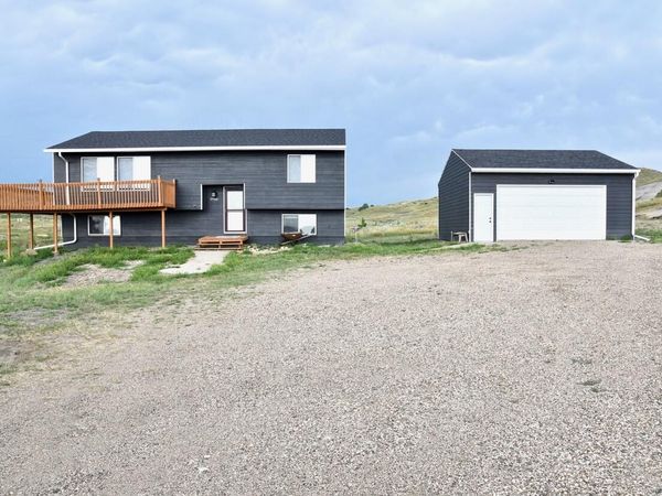 29360 209th Street, Pierre, SD 57501