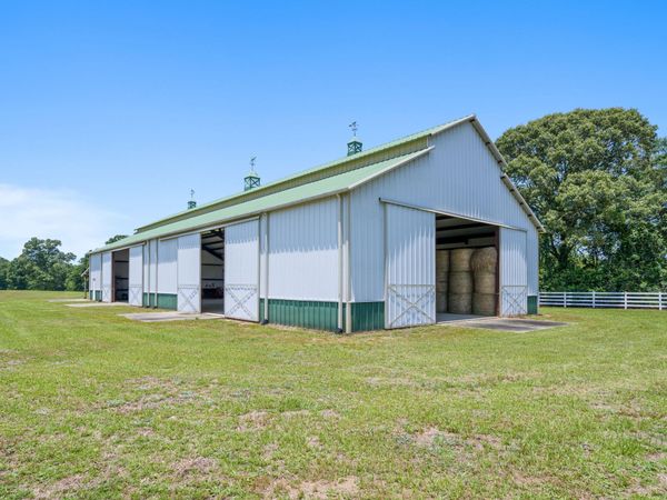 5676 W State Highway 2, DeFuniak Springs, FL 32433