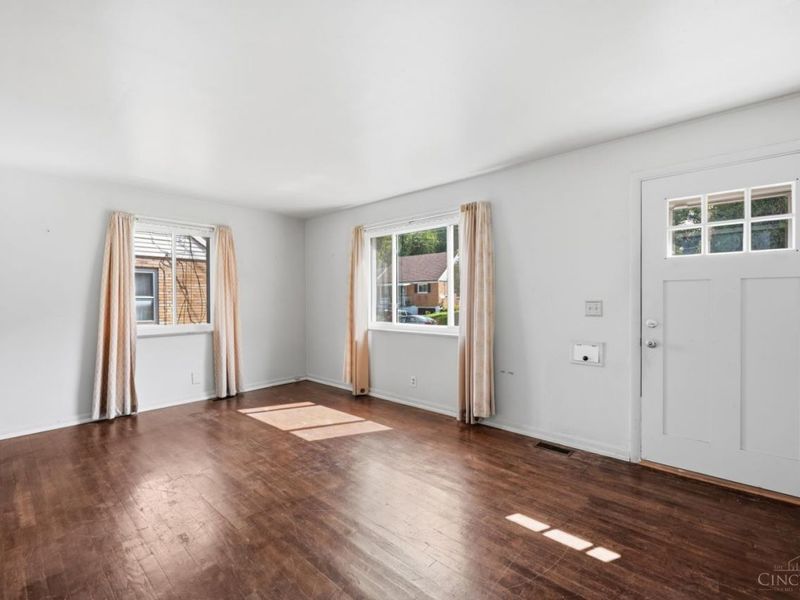 5719 Kiefer Court, Cincinnati, OH 45224 Photo 11