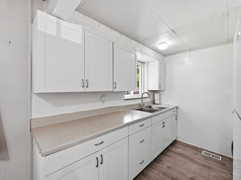5719 Kiefer Court, Cincinnati, OH 45224 Photo 15