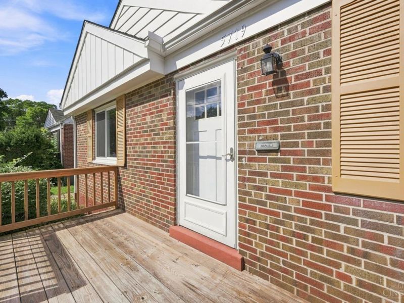 5719 Kiefer Court, Cincinnati, OH 45224 Photo 4