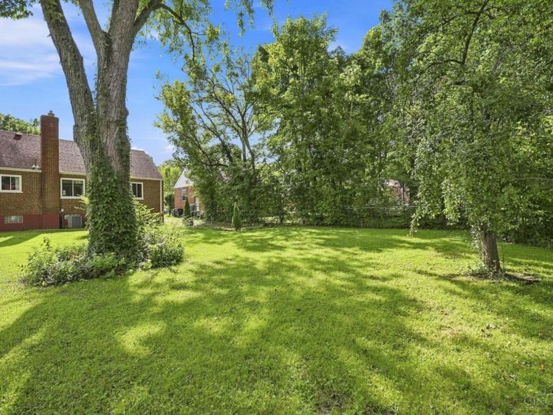 5719 Kiefer Court, Cincinnati, OH 45224 Photo 7