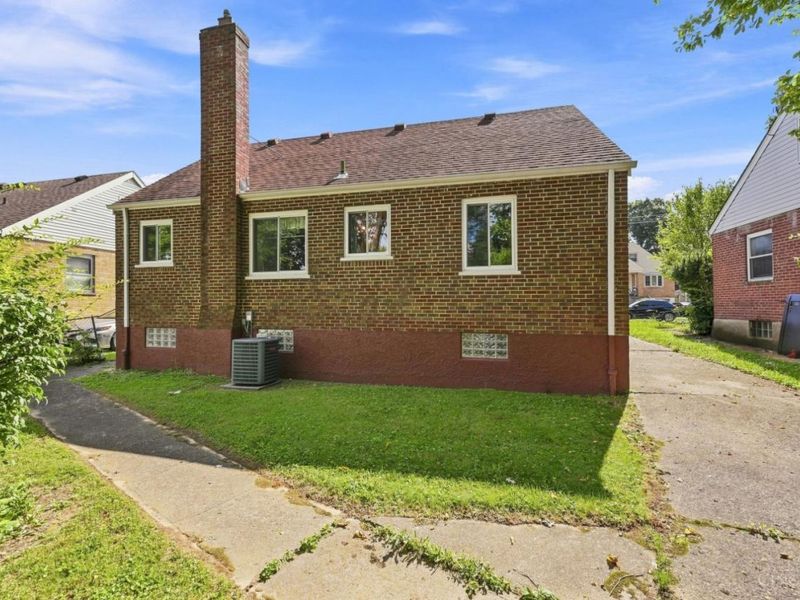 5719 Kiefer Court, Cincinnati, OH 45224 Photo 8