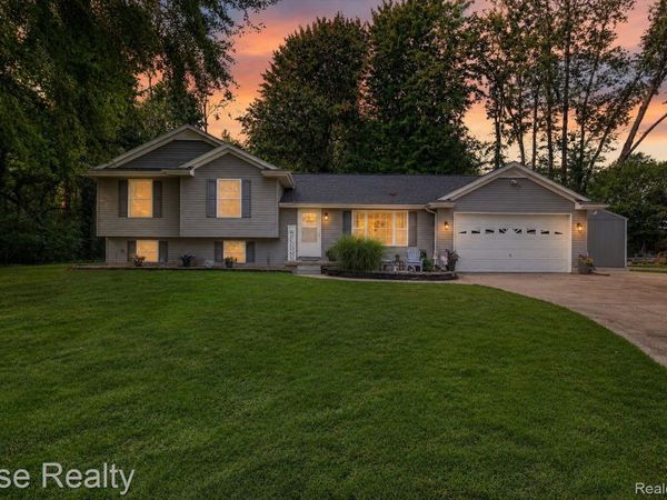 28817 Cedarama Drive, Porter Township, Mi 49067