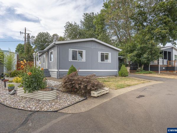 631 E Ellendale #207 Av, Dallas, OR 97338