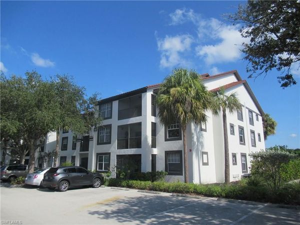 7905 Preserve CIR , Unit 124, NAPLES, FL 34119