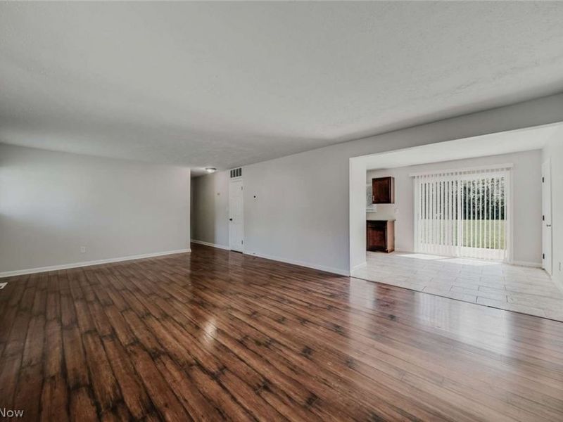 24360 Uppingham Road, Bedford Heights, OH 44146 Photo 2