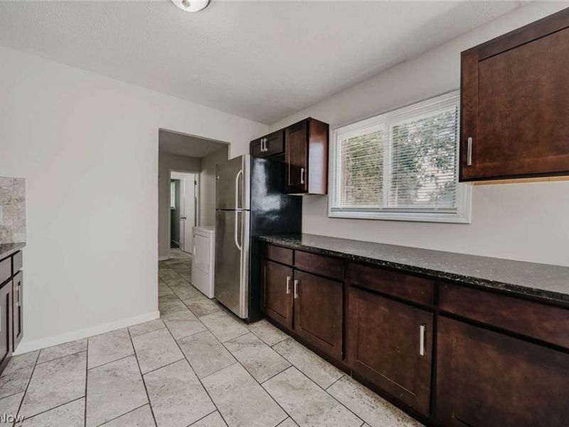 24360 Uppingham Road, Bedford Heights, OH 44146 Photo 5