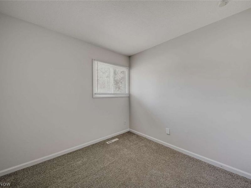 24360 Uppingham Road, Bedford Heights, OH 44146 Photo 8