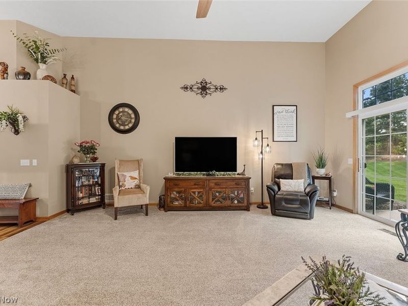 15249 Oak Hollow Lane, Strongsville, OH 44149 Photo 10
