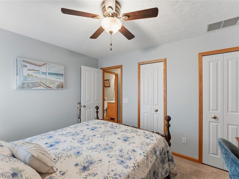 15249 Oak Hollow Lane, Strongsville, OH 44149 Photo 23