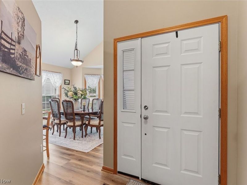 15249 Oak Hollow Lane, Strongsville, OH 44149 Photo 3